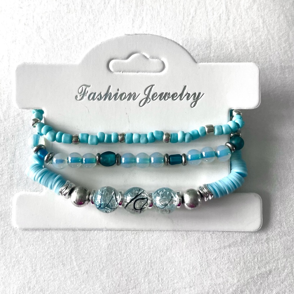 Handmade Turquoise Beaded Bracelet Set - Picture 3 of 5